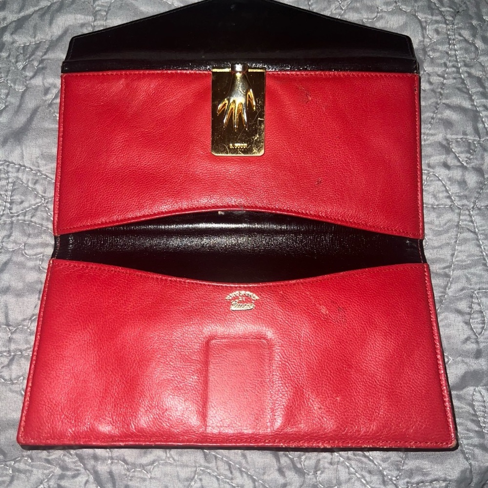 Vintage 1970s Gucci Hand Clasp Wallet